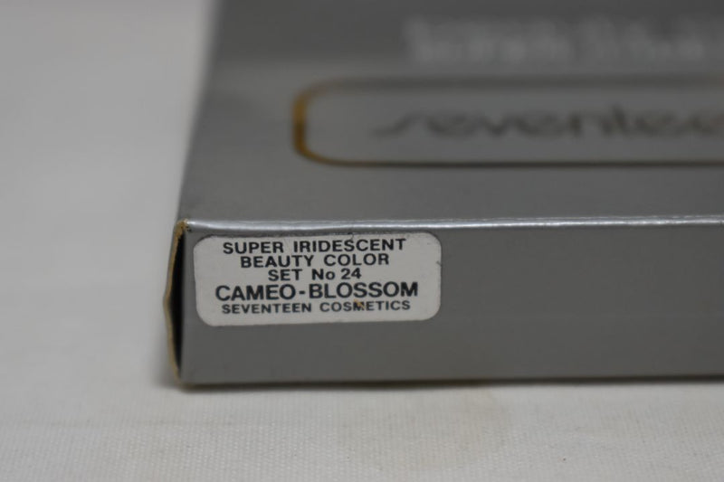 SEVENTEEN 17 COSMETICS BEAUTY COLOR / BLUSHER / FARD A JOUES / SUPER IRIDESCENT 2 COLOR SET (No 24 CAMEO - BLOSSOM) / Διπλό ρουζ, Σούπερ Ιριδίζον -  (COLLECTION 24) -  Σε Απόχρωση (Καφέ Ανοικτό - Κεραμιδί) 8 g.