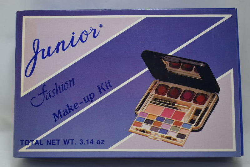 JUNIOR FASHION  KIT MAKE-UP  (1831) 12 EYE SHADOW + 9 BLUSHES  + 4 LIP- GLOSS + 1 EYE PENCIL COLOR BLACK / Σετ Μακιγιάζ 12 (Σκιές Ματιών) + 9 (Ρουζ) + 4 (Γυαλιστικό για τα Χείλη) + 1 Μολύβι Ματιών Χρώματος Μαύρου NET WT 3.14 OZ.