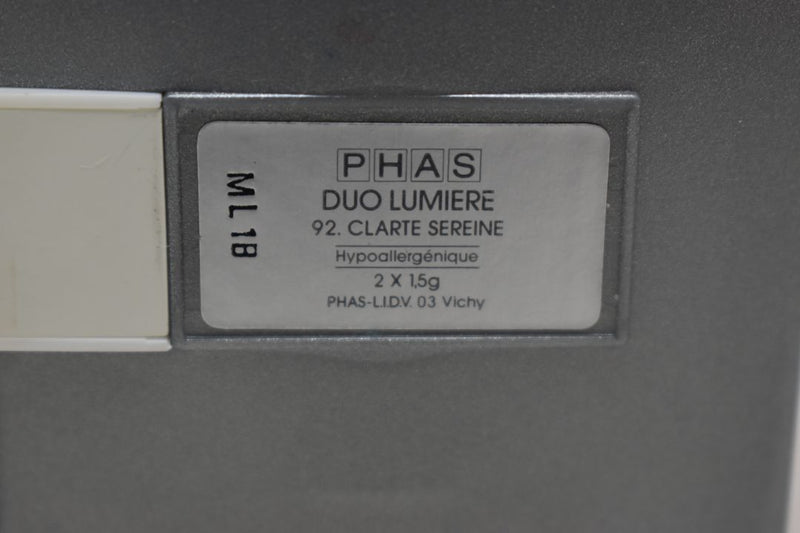 PHAS HYPOALLERGĖNIQUE DUO LUMIERE / ΥΠΟΑΛΛΕΡΓΙΚΗ ΔΙΠΛΗ ΣΚΙΑ ΜΑΤΙΩΝ σε Απόχρωση (CLARTE /  SEREINE - Γαλάζιο / Σομόν) 2x1.5 g - Χωρίς κουτί.