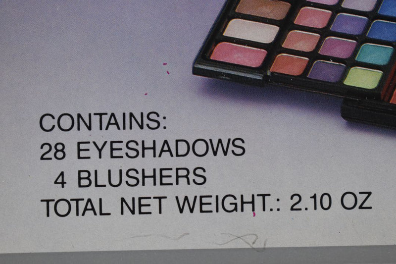 CAMEO COSMETICS KIT MAKE-UP (8607) 28 EYE SHADOWS + 4 BLUSHES / Σετ Μακιγιάζ 28 (Σκιές Ματιών) + 4 (Ρουζ)  NET WT 2.10 OZ.
