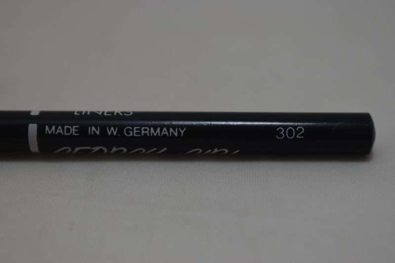GEORGY GIRL COSMETIC EYE-KOHL-LIP LINERS  / Μολύβι τρία σε ένα, για Μάτια, Απαλό και Λείο (Kajal), για τα Χείλια, σε Απόχρωση (Νο 302 - Γκρι Μολυβί).