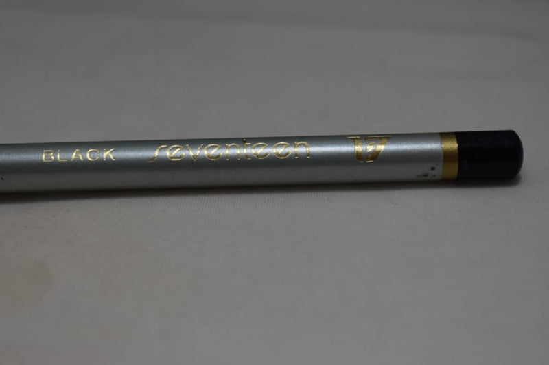 SEVENTEEN 17 COSMETICS EYEBROW PENCIL DOUBLE SIZE (LARGE) / Μολύβι για τα Φρύδια, Διπλάσιου Μεγέθους, σε Απόχρωση (BLACK - ΜΑΥΡΟ).