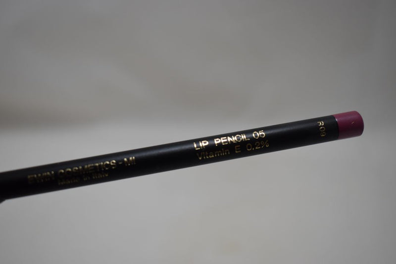 FASHION BAZAAR LIP PENCIL / Μολύβι Χειλιών σε Απόχρωση (PINK - ΡΟΖ) 1.6 g.