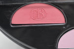 FASHION BAZAAR  KIT MAKE-UP 2 EYE SHADOW (13-HOT BROWN + 14-FALL PLUM) + 2 LUMINOUS BLUSH (07-PURPLE BERRY + 08-PINK PERLAIT / 2 ΣΚΙΕΣ ΜΑΤΙΩΝ Σε απόχρωση (Καυτό Καφέ + Φθινοπωρινό Δαμασκηνί) 6 g + 2 ΦΩΤΕΙΝΑ ΡΟΥΖ (Μωβ Μούρου + Ροζ Περλέ) 8 g - Tester.