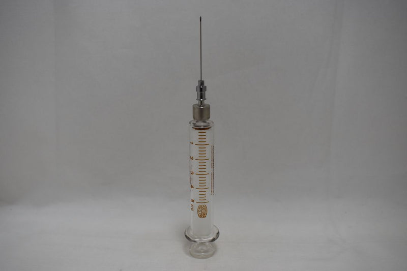 OPTIMA (Fortuna W.G.Co) GLASS HYPODERMIC SYRINGE (LUER-LOCK tip) with interchangeable components / Reusable / Γυάλινη Σύριγγα με μεταλλικό σύνδεσμο ασφαλείας, επαναχρησιμοποιήσιμη 5 c.c. + STAINLESS STEEL NEEDLES / ΒΕΛΟΝΑ No 12