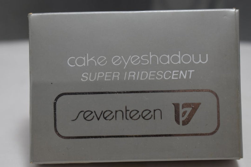 SEVENTEEN 17 COSMETICS CAKE EYESHADOW SUPER IRIDESCENT (No 12 - VELVET PINK) / Συμπαγής  Σκιά Ματιών, Σούπερ Ιριδίζουσα -  (COLLECTION 12) -  Σε Απόχρωση (Απαλό Ροζ Παστέλ) 4 g.