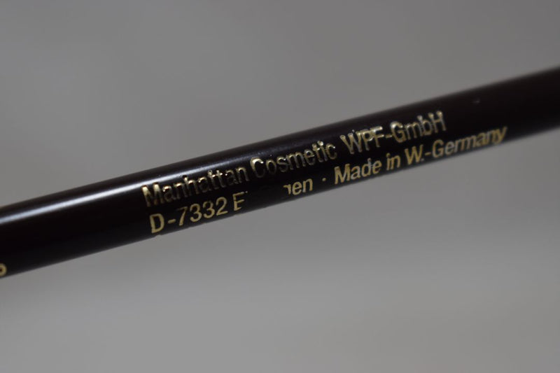 MANHATTAN COSMETICS - AUGENBRAUENSTIFT - EYEBROW PENCIL / Μολύβι Ψιλό για τα Φρύδια σε Απόχρωση (Νο 12 - Καφέ).