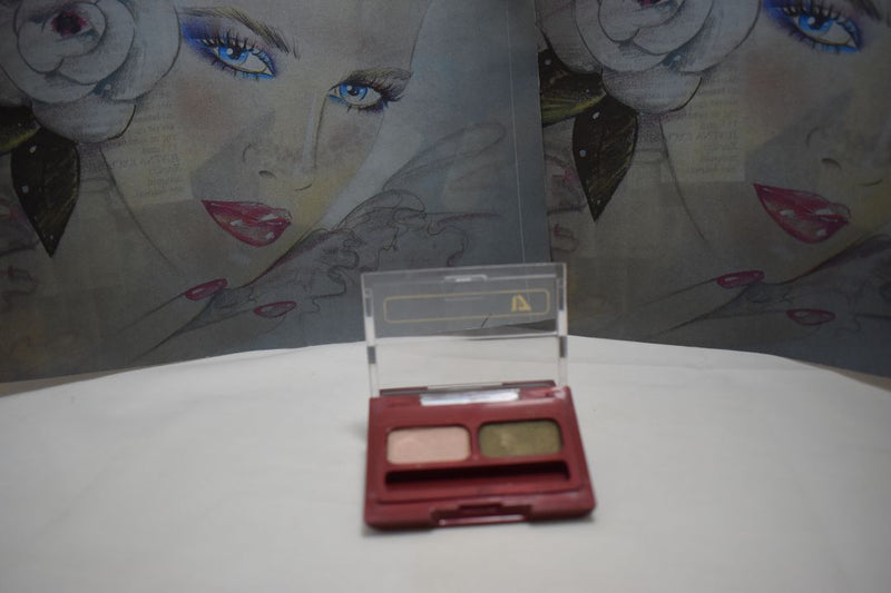 SEVENTEEN 17 COSMETICS CAKE EYE SHADOW DUO (No 8 PETAL ROSE - MOSS GREEN) / Συμπαγής Διπλή Σκιά Ματιών -  (COLLECTION 8) -  Σε Απόχρωση (Ροζ - Βαθύ Πράσινο) 4 g.