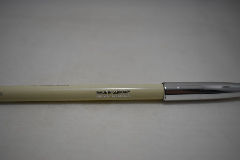 PHAS HYPOALLERGĖNIQUE CRAYON DOUCEUR CONTOUR DES LEVRES / LIP-LINER PENCIL - Μολύβι Απαλότητας Χειλιών, Υποαλλεργικό, σε Απόχρωση - (PRUNE UNIVERSEL - Καθολικά Δαμάσκηνο) 1.3 g.