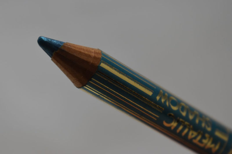 LADY MANHATTAN COSMETICS BIG METALIC SHADOW WATERPROOF / Μολύβι Χονδρό, Διπλής Δράσης,  Ματιών και Σκιάς ταυτόχρονα, Αδιάβροχο, σε Απόχρωση (No 50 - Τυρκουάζ / Σιέλ Μεταλλικό).