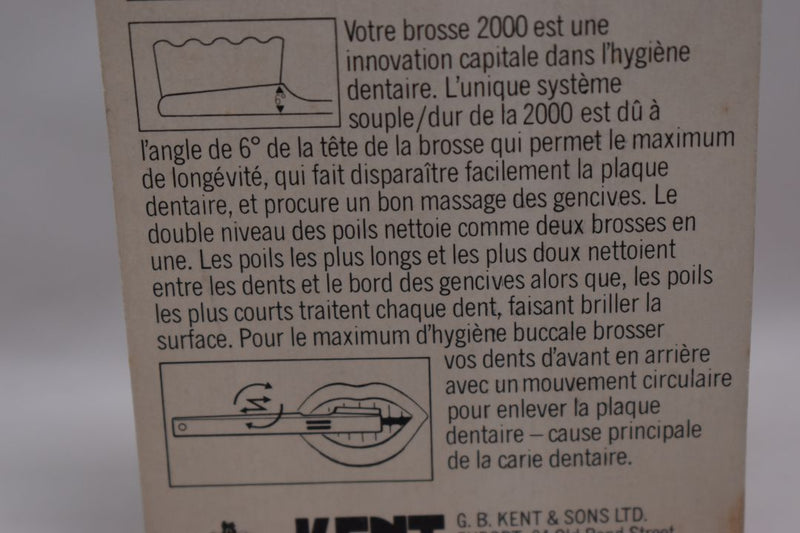 KENT 2000 ORIGINAL TOOTHBRUSH  STRAIGHT TUFT REAL BRISTLE YELLOW COLOR  (VERSION 1979) A NEW ANGLE FOR DOUBLE DENTAL CARE / ΟΔΟΝΤΟΒΟΥΡΤΣΑ 2000 ΜΕ ΙΣΙΕΣ ΚΑΙ ΑΥΘΕΝΤΙΚΕΣ ΤΡΙΧΕΣ ΓΙΑ ΔΙΠΛΗ ΟΔΟΝΤΙΑΤΡΙΚΗ ΦΡΟΝΤΙΔΑ  ΧΡΩΜΑΤΟΣ ΚΙΤΡΙΝΟΥ.