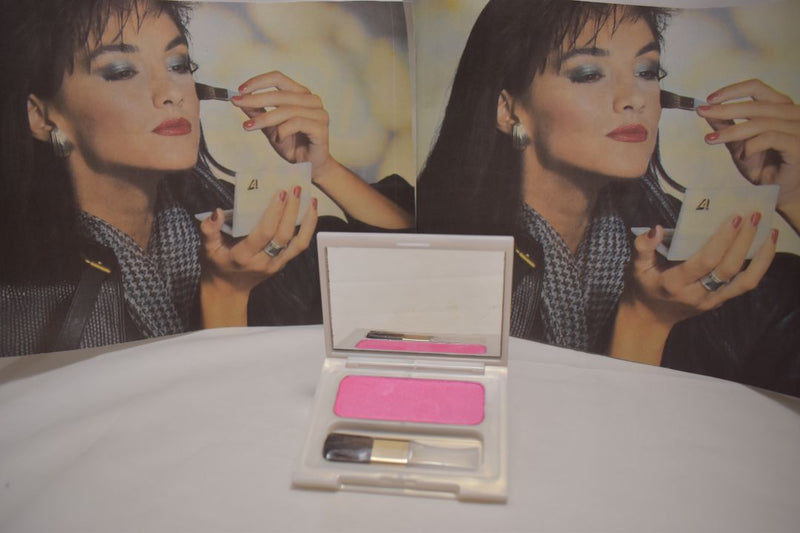 SEVENTEEN 17 COSMETICS BEAUTY COLOR / BLUSHER / FARD A JOUES / SUPER IRIDESCENT (No 18 VINGA) /  Ρουζ, Σούπερ Ιριδίζον -  (COLLECTION 18) -  Σε Απόχρωση (Ανοικτό Φούξια) 7 g.