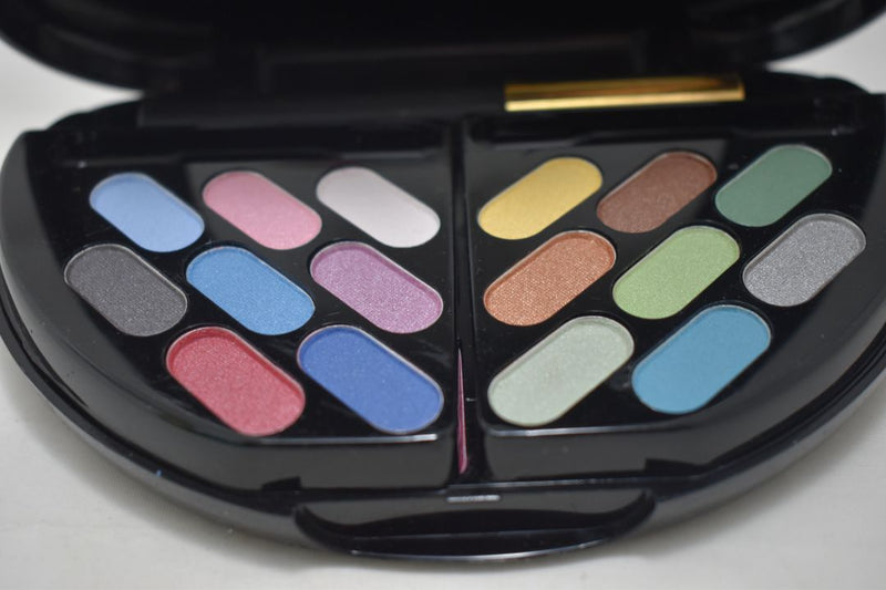 CAMEO COSMETICS KIT MAKE-UP (8860) 20 EYE SHADOWS + 4 BLUSHES + 1 COMPACT POWDER / Σετ Μακιγιάζ 20 (Σκιές Ματιών) + 4 (Ρουζ) + 1 Συμπαγής Πούδρα NET WT 1.60 OZ.