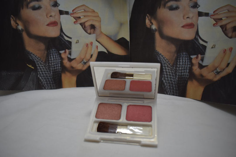 SEVENTEEN 17 COSMETICS BEAUTY COLOR / BLUSHER / FARD A JOUES / SUPER IRIDESCENT 2 COLOR SET (No 24 CAMEO - BLOSSOM) / Διπλό ρουζ, Σούπερ Ιριδίζον -  (COLLECTION 24) -  Σε Απόχρωση (Καφέ Ανοικτό - Κεραμιδί) 8 g.
