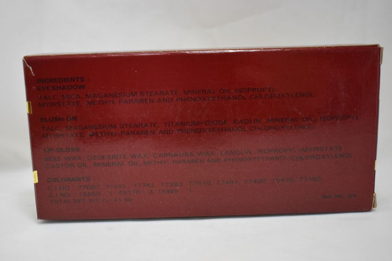 GARANTI SET / KIT MAKE-UP (326) 20 EYE SHADOWS + 2 BLUSHES + 2 LIP- GLOSS + 1 LIPSTICKS / Σετ Μακιγιάζ 20 (Σκιές Ματιών) + 2 (Ρουζ) + 2 (Γυαλιστικό για τα Χείλη) + 1 Κραγιόν NET WT 41.50 gr.