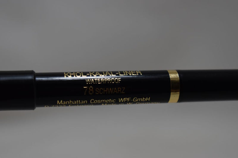MANHATTAN COSMETICS BIG KHOL-KAJAL- LINER (PENCIL) WATERPROOF / Μολύβι Ματιών Καζάλ, Χονδρό, Αδιάβροχο, σε Απόχρωση (No 78 - SCWARZ - Μαύρο).