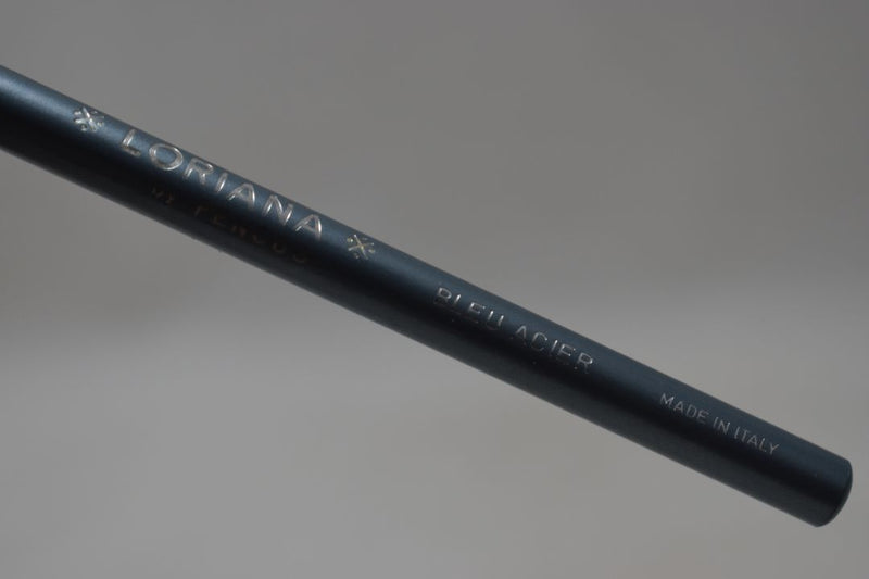 LORIANA BY PENCOS ITALY COSMETIC EYE- KOHL (KAJAL)-LIP LINERS / Μολύβι Όλα Μέσα, Απαλό και Λείο (Kajal) για τα Μάτια, για τα Φρύδια, και για τα Χείλια, σε Απόχρωση (BLEU ACIER - Μπλε του Ατσαλιού / Χάλυβα / Γκρι Μπλε).
