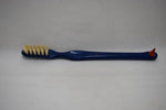 KENT OF LONDON ORIGINAL TOOTHBRUSH (HARD) STRAIGHT TUFT REAL BRISTLE PROBE TIP COLOR BLUE (VERSION 1976) / ΟΔΟΝΤΟΒΟΥΡΤΣΑ ΜΕ ΙΣΙΕΣ ΚΑΙ ΑΥΘΕΝΤΙΚΕΣ ΤΡΙΧΕΣ (ΣΚΛΗΡΕΣ) ΚΑΙ ΜΥΤΗ ΚΕΦΑΛΗΣ ΑΙΣΘΗΤΗΡΑ ΓΙΑ ΜΑΖΑΖ ΧΡΩΜΑΤΟΣ ΜΠΛΕ.