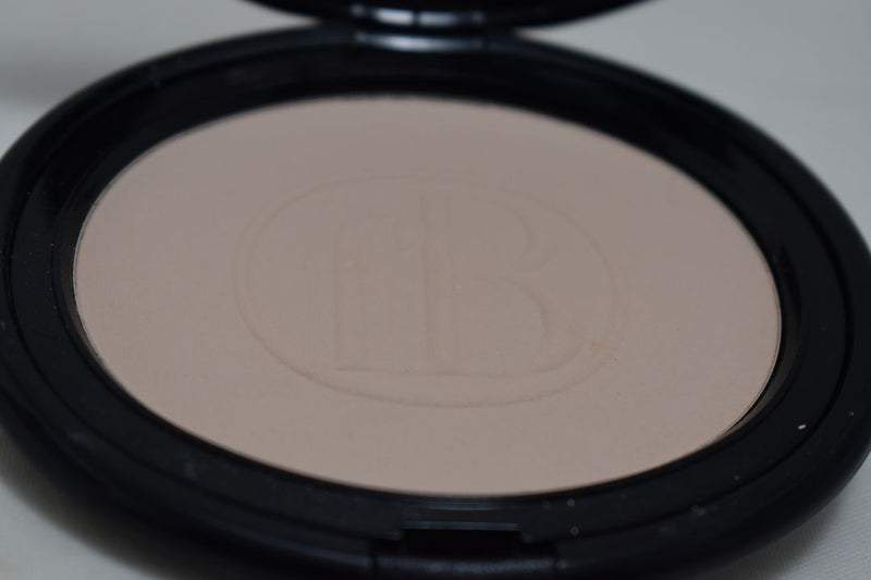 FASHION BAZAAR SOFT COMPACT POWDER / Μαλακή Συμπαγής Σκόνη σε Απόχρωση (IVORY BEIGE - Ιβουάρ Μπεζ) 10 g.