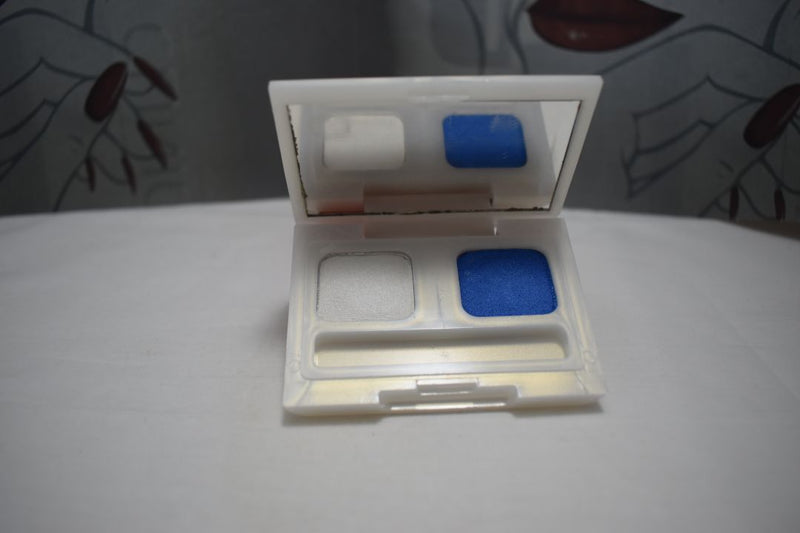 SEVENTEEN 17 COSMETICS CAKE EYESHADOW SUPER IRIDESCENT (No 21 - DUOBLAZE) / Συμπαγής Διπλή Σκιά Ματιών, Σούπερ Ιριδίζουσα -  (COLLECTION 21) -  Σε Απόχρωση (Λευκό - Μπλε) 4.5 g.