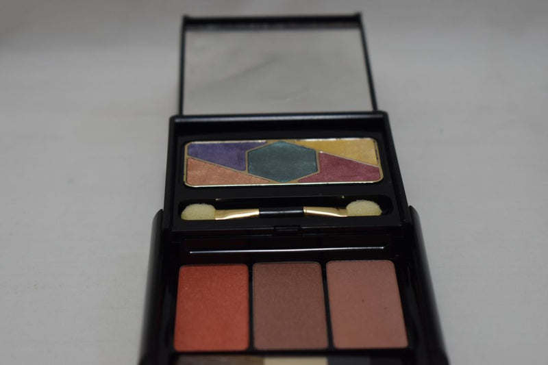 FASHION BAZAAR SLIDE KIT MAKE-UP (0035) 5 EYE SHADOW SATIN + 1 BLUSH + 1 INDIAN EART + 1 COMPACT LIP POWDER / 5 ΣΚΙΕΣ ΜΑΤΙΩΝ ΣΑΤΙΝΕ 3,5 g + 1 ΡΟΥΖ 1,7 g + 1 ΠΟΥΔΡΑ ΙΝΔΙΚΗΣ ΓΗΣ 1,7 g + 1 ΣΥΜΠΙΕΣΜΕΝΗ ΠΟΥΔΡΑ ΧΕΙΛΙΩΝ 1,7 g.