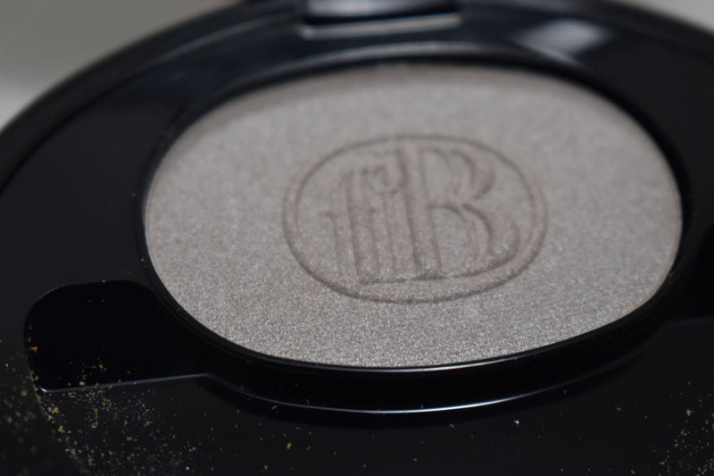 FASHION BAZAAR SINGLE EYE SHADOW / OMBRE À PAUPIÈRES UNIQUE / ΜΟΝΗ ΣΚΙΑ ΜΑΤΙΩΝ σε Απόχρωση (PEARLY - Μαργαριτάρι Σατινέ) 3 g.