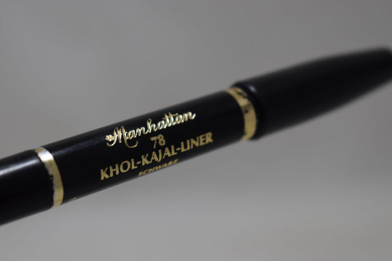MANHATTAN COSMETICS BIG KHOL-KAJAL- LINER (PENCIL) WATERPROOF / Μολύβι Ματιών Καζάλ, Χονδρό, Αδιάβροχο, σε Απόχρωση (No 78 - SCWARZ - Μαύρο).