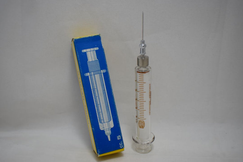 OPTIMA (Fortuna W.G.Co) GLASS HYPODERMIC SYRINGE (LUER-LOCK tip) with interchangeable components / Reusable / Γυάλινη Σύριγγα με μεταλλικό σύνδεσμο ασφαλείας, επαναχρησιμοποιήσιμη 5 c.c. + STAINLESS STEEL NEEDLES / ΒΕΛΟΝΑ No 18