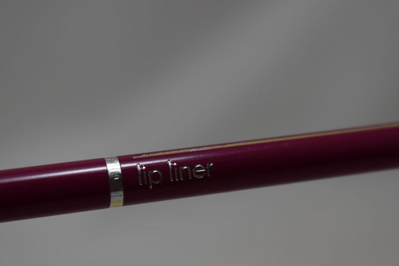 ERRE SUPER COSMETIC LIP LINER PENCIL / Μολύβι Χειλιών σε Απόχρωση (Νο 137 - Βυσσινή) 1.6 g