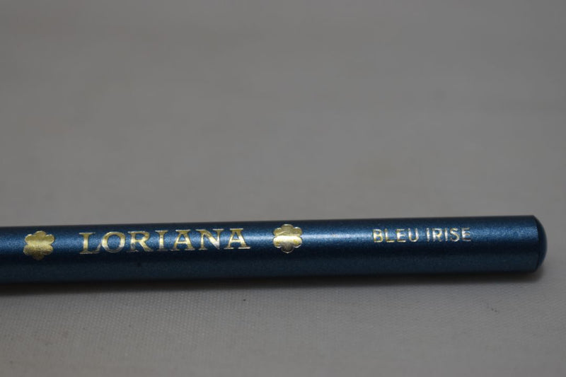 LORIANA BY PENCOS ITALY COSMETIC EYE- KOHL (KAJAL)-LIP LINERS / Μολύβι Όλα Μέσα, Απαλό και Λείο (Kajal) για τα Μάτια, για τα Φρύδια, και για τα Χείλια, σε Απόχρωση (BLEU IRISE - Μπλε Ιριδίζον).