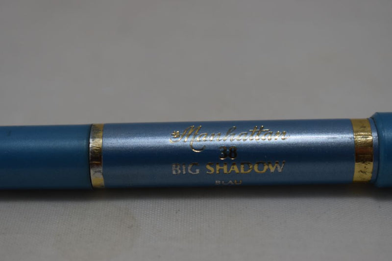 MANHATTAN COSMETICS BIG SHADOW WATERPROOF / Μολύβι Χονδρό, Διπλής Δράσης,  Ματιών και Σκιάς ταυτόχρονα, Αδιάβροχο, σε Απόχρωση (No 38 - BLAU - Σιέλ).