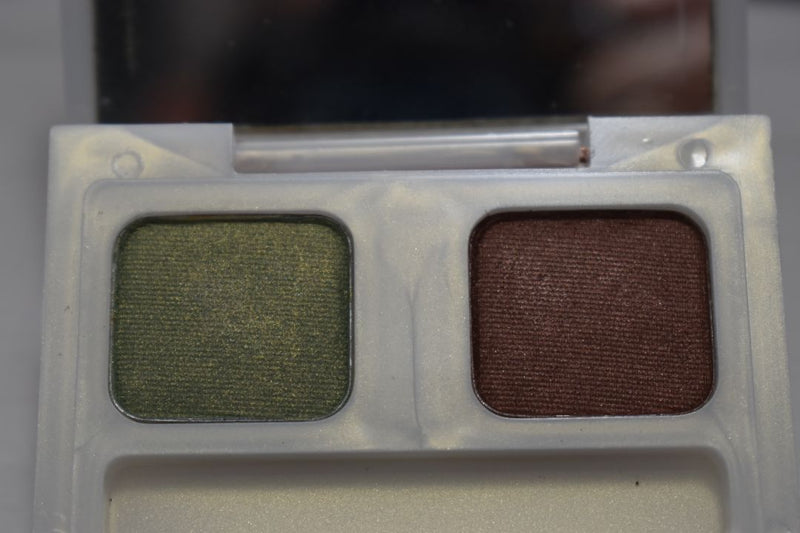 SEVENTEEN 17 COSMETICS CAKE EYESHADOW SUPER IRIDESCENT (No 24 - DUOGLEAM) / Συμπαγής Διπλή Σκιά Ματιών, Σούπερ Ιριδίζουσα -  (COLLECTION 24) -  Σε Απόχρωση (Λαδί - Καφέ) 4.5 g.