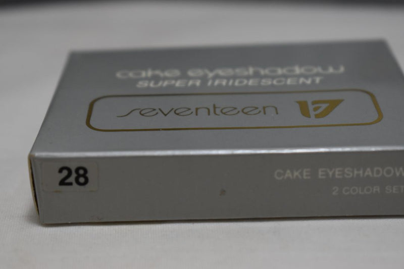 SEVENTEEN 17 COSMETICS CAKE EYESHADOW SUPER IRIDESCENT (No 28 - DUOGLITTER) / Συμπαγής Διπλή Σκιά Ματιών, Σούπερ Ιριδίζουσα -  (COLLECTION 28) -  Σε Απόχρωση (Γκρι Μεταλλικό - Μπλε) 4.5 g.