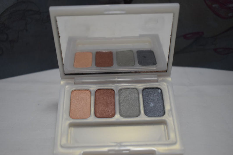 SEVENTEEN 17 COSMETICS CAKE EYESHADOW SUPER IRIDESCENT (PALETTE No 43 -  STARDUST) / Συμπαγής Τετραπλή Σκιά Ματιών, Σούπερ Ιριδίζουσα -  (COLLECTION 43) -  Σε Απόχρωση (Σομόν - Καφέ Ανοικτό - Πράσινο Παστέλ - Γκρι) 8 g.