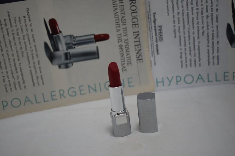 PHAS HYPOALLERGĖNIQUE ROUGE INTENSE - LIP COMFORT (80 - RED TEMPTATION) / Κραγιόν έντονο, σε Απόχρωση (80 - Κόκκινος Πειρασμός), με Άνεση μεγάλης Διάρκειας στα Χείλη, 4 ml.