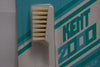 KENT 2000 ORIGINAL  TOOTHBRUSH  STRAIGHT TUFT REAL BRISTLE WHITE COLOR (VERSION 1979) A NEW ANGLE FOR DOUBLE DENTAL CARE / ΟΔΟΝΤΟΒΟΥΡΤΣΑ 2000 ΜΕ ΙΣΙΕΣ ΚΑΙ ΑΥΘΕΝΤΙΚΕΣ ΤΡΙΧΕΣ ΓΙΑ ΔΙΠΛΗ ΟΔΟΝΤΙΑΤΡΙΚΗ ΦΡΟΝΤΙΔΑ  ΧΡΩΜΑΤΟΣ ΛΕΥΚΟΥ.