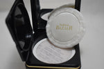 FASHION BAZAAR TRANSPARENT LOOSE POWDER / Διάφανη Πούδρα σε μορφή Σκόνης σε Απόχρωση (NATURAL - ΦΥΣΙΚΟ) 15 g.