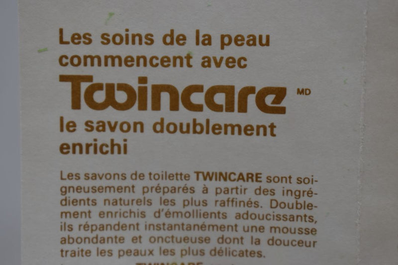 TWINCARE SOAP ALOE VERA AND COCONUT OIL FOR SKIN CARE CLEANSES MOISTURIZES NATURALLY (VERSION 1981) / Σαπούνι με Αλόη Βέρα και Λάδι Καρύδας για την Περιποίηση του Δέρματος Καθαρίζει και Ενυδατώνει Φυσικά 100 g 3.5 OZ.