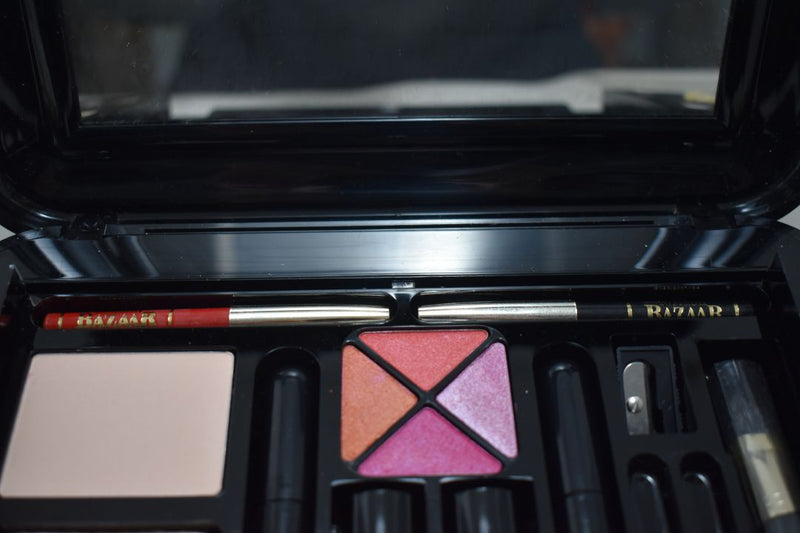 FASHION BAZAAR MELODY KIT MAKE-UP (1403-02) 32 EYE SHADOW + 3 BLUSH + 1 INDIAN EART + 1 TRANSPARENT COMPACT POWDER + 4 LIPS POWDER + 1 KAJAL BLACK PENCIL + 1 LIP PENCIL + PENCIL SHARPENER + 2 LIPSTICKS NET WT 31,18 g.
