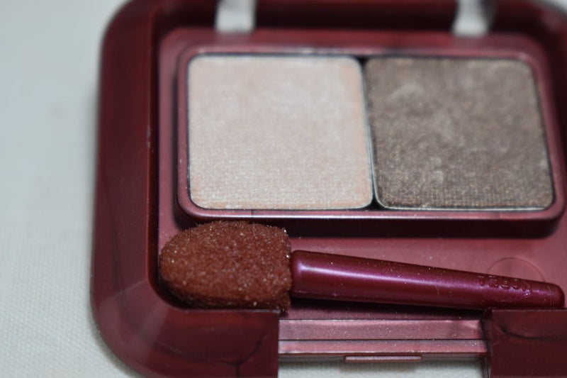 CONSTANCE CARROLL DUO EYE SHADOW / DUO OMBRE À PAUPIÈRES / ΔΙΠΛΗ ΣΚΙΑ ΜΑΤΙΩΝ - (COLLECTION 9) - Σε Απόχρωση (Σομόν - Καφέ) 2 g.