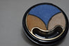 FASHION BAZAAR  FLOWERS MOSAIC TRIO EYE SHADOW (1073) / TRIO OMBRE À PAUPIÈRES / ΤΡΙΠΛΗ ΣΚΙΑ ΜΑΤΙΩΝ - Σε Απόχρωση (ΜΠΛΕ ΘΑΛΑΣΣΙ - ΑΝΟΙΚΤΟ ΚΕΡΑΜΙΔΙ - ΣΟΜΟΝ) 2.8 g.