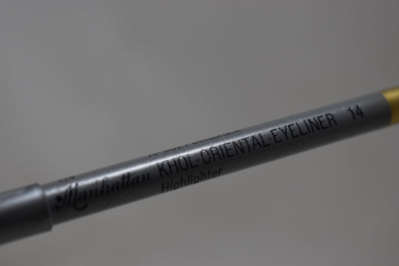 MANHATTAN COSMETICS Highlighter KHOL - ORIENTAL - EYE LINER (PENCIL) / Μολύβι Ματιών Καζάλ σε Απόχρωση (Νο 14 - Γκρι / Ασημί Μεταλλικό).