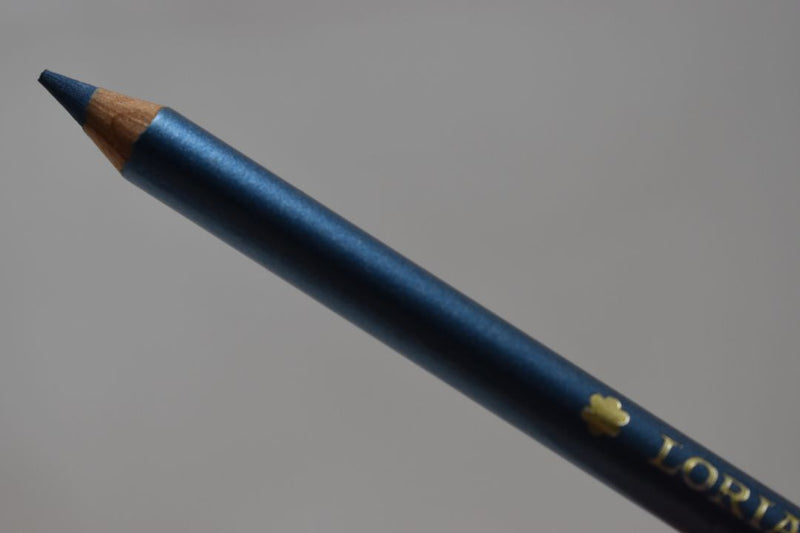 LORIANA BY PENCOS ITALY COSMETIC EYE- KOHL (KAJAL)-LIP LINERS / Μολύβι Όλα Μέσα, Απαλό και Λείο (Kajal) για τα Μάτια, για τα Φρύδια, και για τα Χείλια, σε Απόχρωση (BLEU IRISE - Μπλε Ιριδίζον).