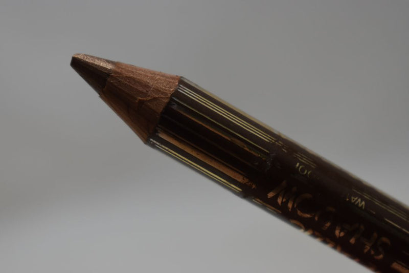 LADY MANHATTAN COSMETICS BIG METALIC SHADOW WATERPROOF / Μολύβι Χονδρό, Διπλής Δράσης,  Ματιών και Σκιάς ταυτόχρονα, Αδιάβροχο, σε Απόχρωση (No 54 - Καφέ Μεταλλικό).