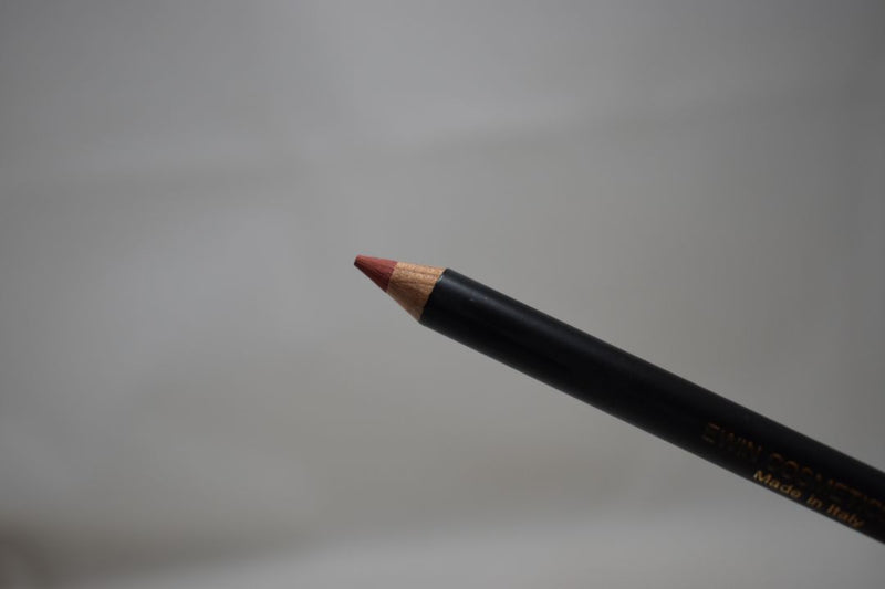 FASHION BAZAAR LIP PENCIL / Μολύβι Χειλιών σε Απόχρωση (CORAL - ΚΟΡΑΛΛΙ) 1.6 g.