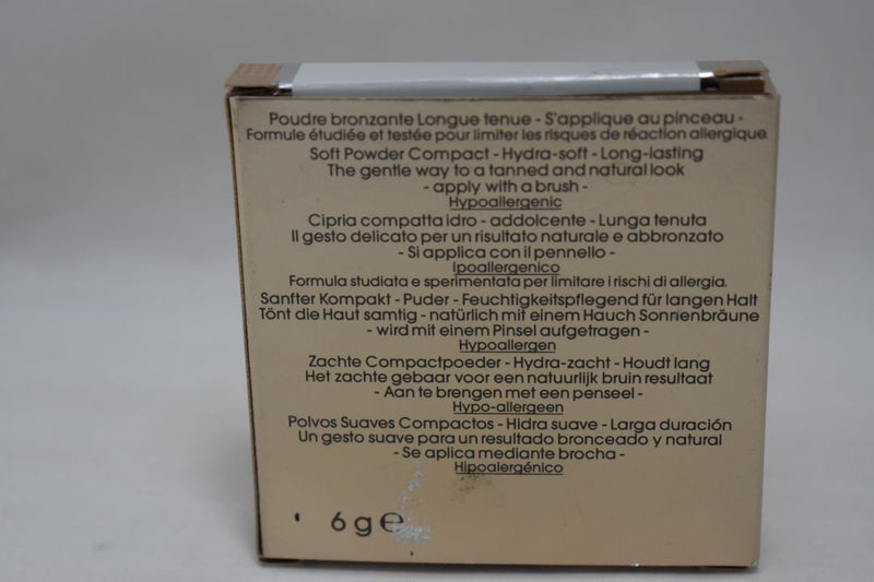PHAS HYPOALLERGĖNIQUE POUDRE DOUCEUR COMPACTE SOLEIL / SOFT POWDER COMPACT - Συμπαγής μαλακή σκόνη, Φωτίζει φυσικά το πρόσωπο,  Υποαλλεργική, σε Απόχρωση ( SOLEIL CUIVRE - Σοκολατί του Ήλιου) 6 g.