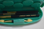 GARANTI SET / KIT MAKE-UP (322) 5 EYE SHADOWS + 3 BLUSHES + 5 LIP- GLOSS + 1 DELUXE EYE PENCIL COLOR BLACK / Σετ Μακιγιάζ 5 (Σκιές Ματιών) + 3 (Ρουζ) + 5 (Γυαλιστικό για τα Χείλη) + 1 Μολύβι Ματιών Χρώματος Μαύρου Πολυτελείας NET WT 22.50 gr.