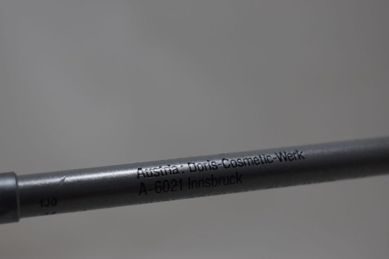 MANHATTAN COSMETICS Highlighter KHOL - ORIENTAL - EYE LINER (PENCIL) / Μολύβι Ματιών Καζάλ σε Απόχρωση (Νο 14 - Γκρι / Ασημί Μεταλλικό).