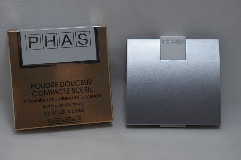 PHAS HYPOALLERGĖNIQUE POUDRE DOUCEUR COMPACTE SOLEIL / SOFT POWDER COMPACT - Συμπαγής μαλακή σκόνη, Φωτίζει φυσικά το πρόσωπο,  Υποαλλεργική, σε Απόχρωση ( SOLEIL CUIVRE - Σοκολατί του Ήλιου) 6 g.