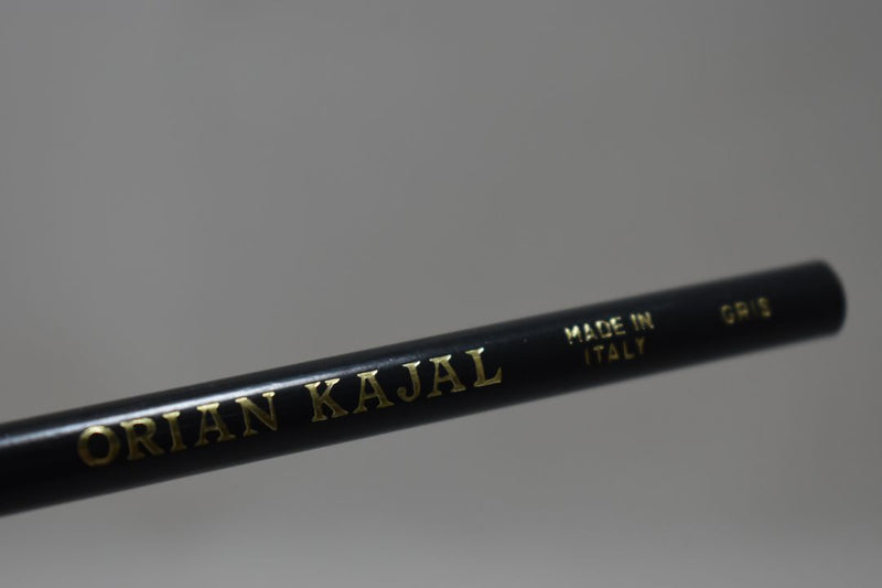 ORIAN ITALY COSMETIC KHOL-KAJAL EYE LINER PENCIL / Μολύβι  Απαλό και Λείο (Kajal) για τα Μάτια, σε Απόχρωση (GRIS - Γκρι Σκούρο).
